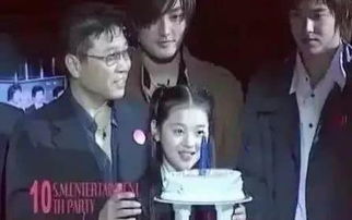 韩国男团成员多次在公开场合发求救手势 韩娱高压生态再引争议