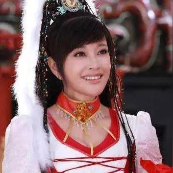 宋祖儿x刘宇宁《折腰》豆瓣开分6.4 共有3.7万人打分