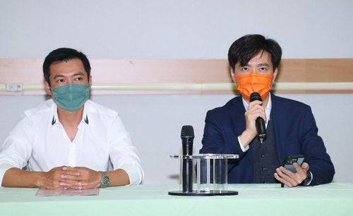 《于东自曝手术六日,胃癌真相曝光!》 《于东自曝手术六日,胃癌真相曝光!》