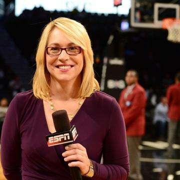 NBA®2K26 MyPLAYER独家动作包+球探报告+徽章定制模式揭秘 NBA®2K26 MyPLAYER独家动作包+球探报告+徽章定制模式揭秘