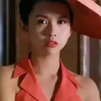 王晶李嘉欣夫妇月领200万?揭秘巨额遗产继承之谜 王晶李嘉欣夫妇月领200万?揭秘巨额遗产继承之谜