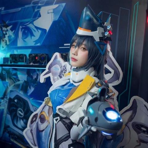 《合金装备3》EVA摩托车Coser神还原，绝版复刻体验来袭