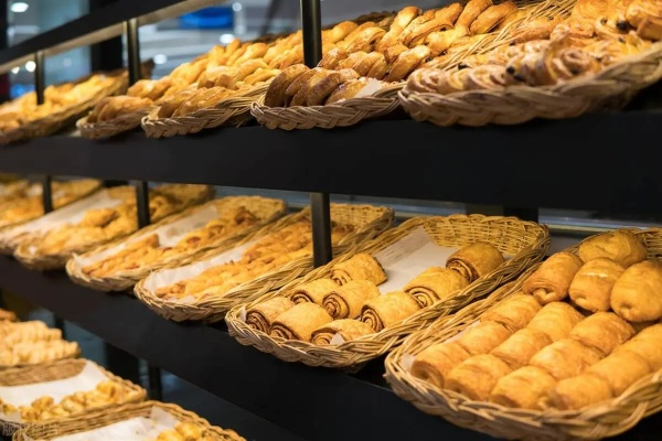 网红面包店坚守原则：未售面包绝不打折，环保处理显担当
