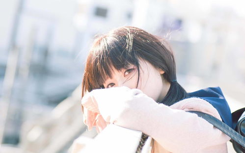 女子桌底求肖战签名？律师紧急提醒：签名风险大，小心了！